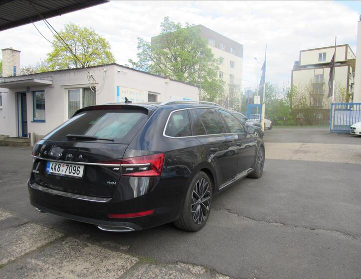 Škoda Superb 4