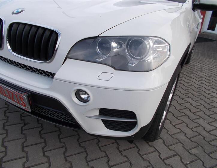 BMW X5 8