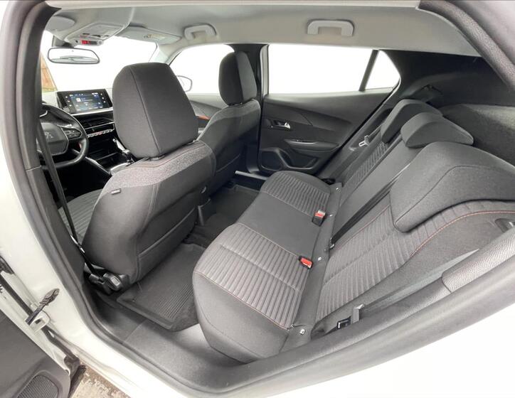 Peugeot 2008 17