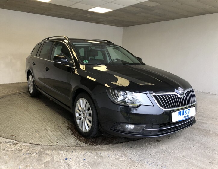 Škoda Superb 1