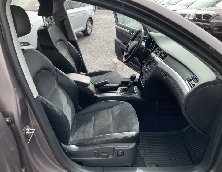 Škoda Superb 14