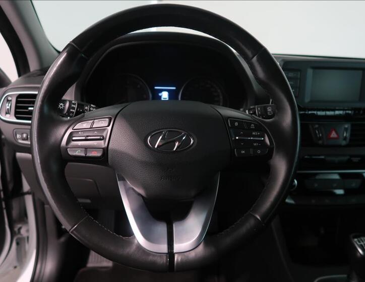 Hyundai i30 10