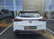 Lexus UX 300h 21