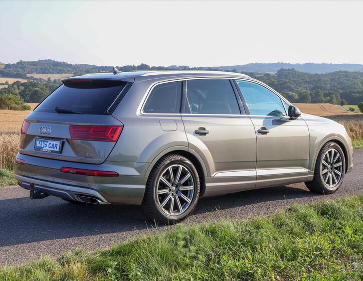 Audi Q7 7