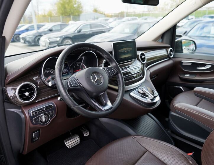 Mercedes-Benz Třídy V 26