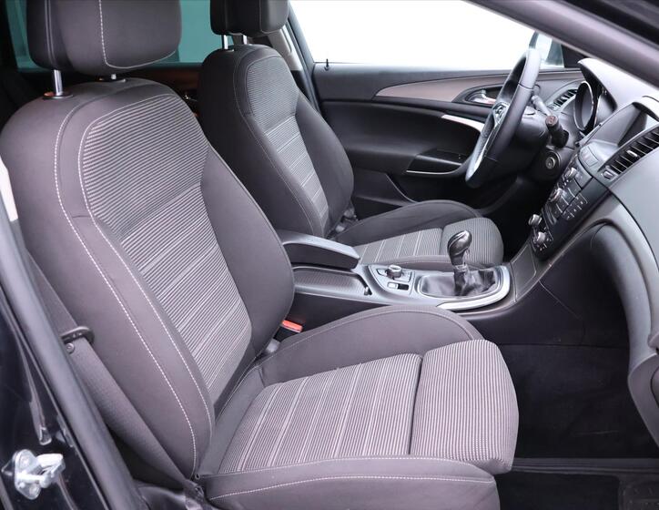 Opel Insignia 12