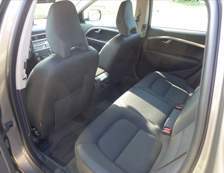 Volvo XC70 23