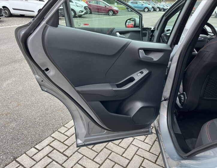 Ford Puma 44