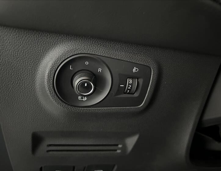 MG ZS 11
