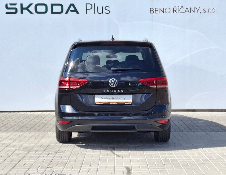 Volkswagen Touran 13