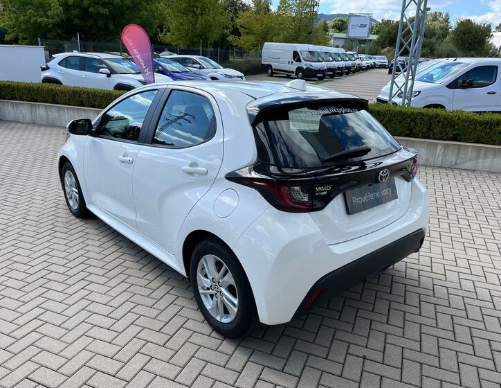 Toyota Yaris 4