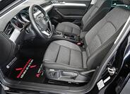 Volkswagen Passat 9
