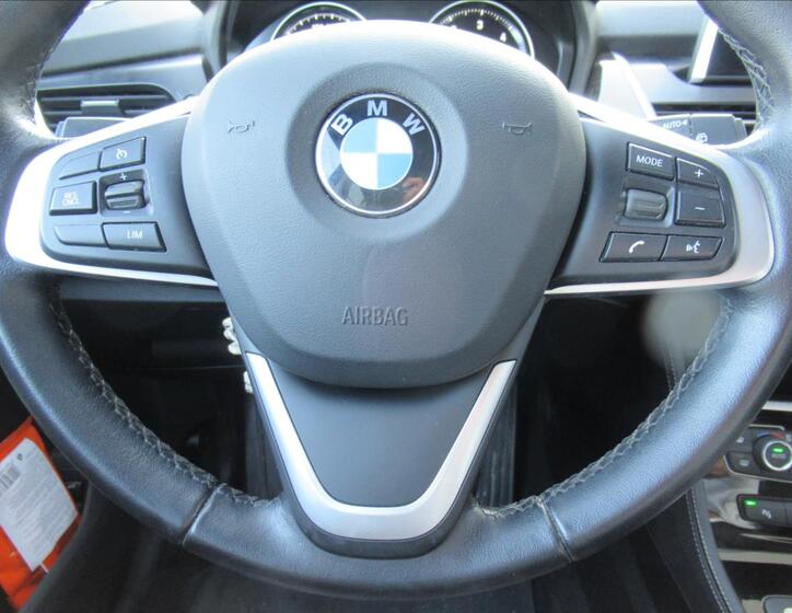 BMW Řada 2 13
