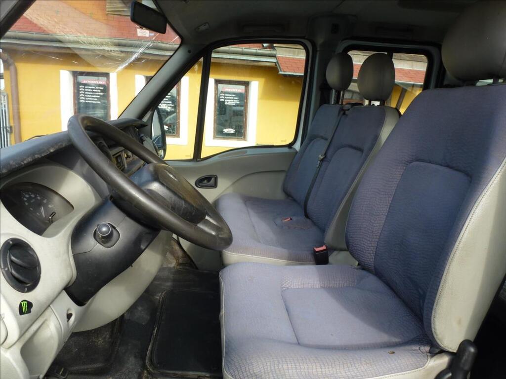 Renault Master 12
