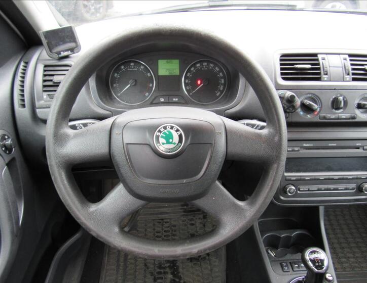 Škoda Roomster 12