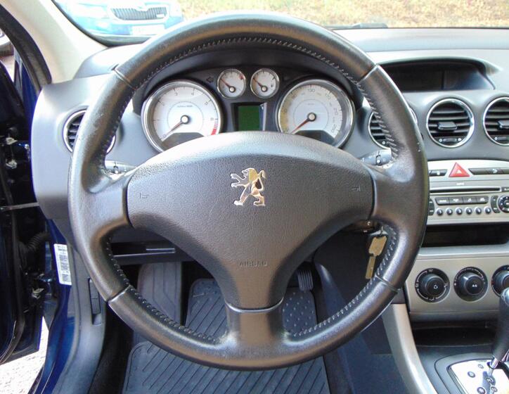 Peugeot 308 11