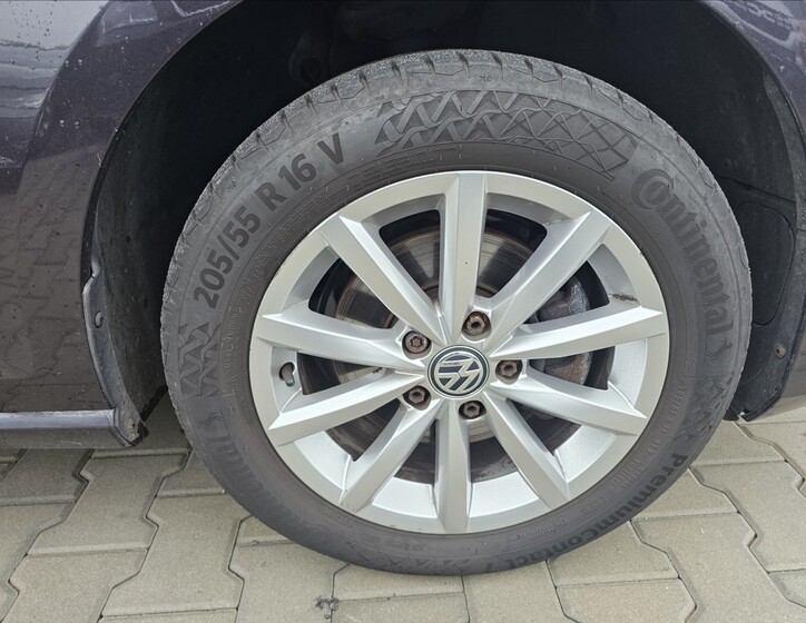 Volkswagen Golf 43