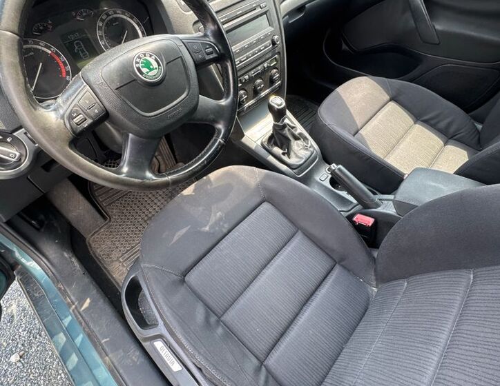 Škoda Octavia 21