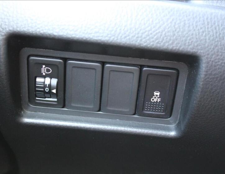 Suzuki Swift 16