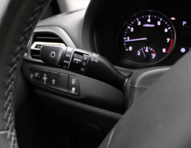 Hyundai i30 16