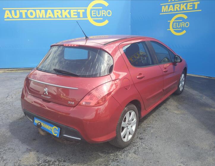 Peugeot 308 4
