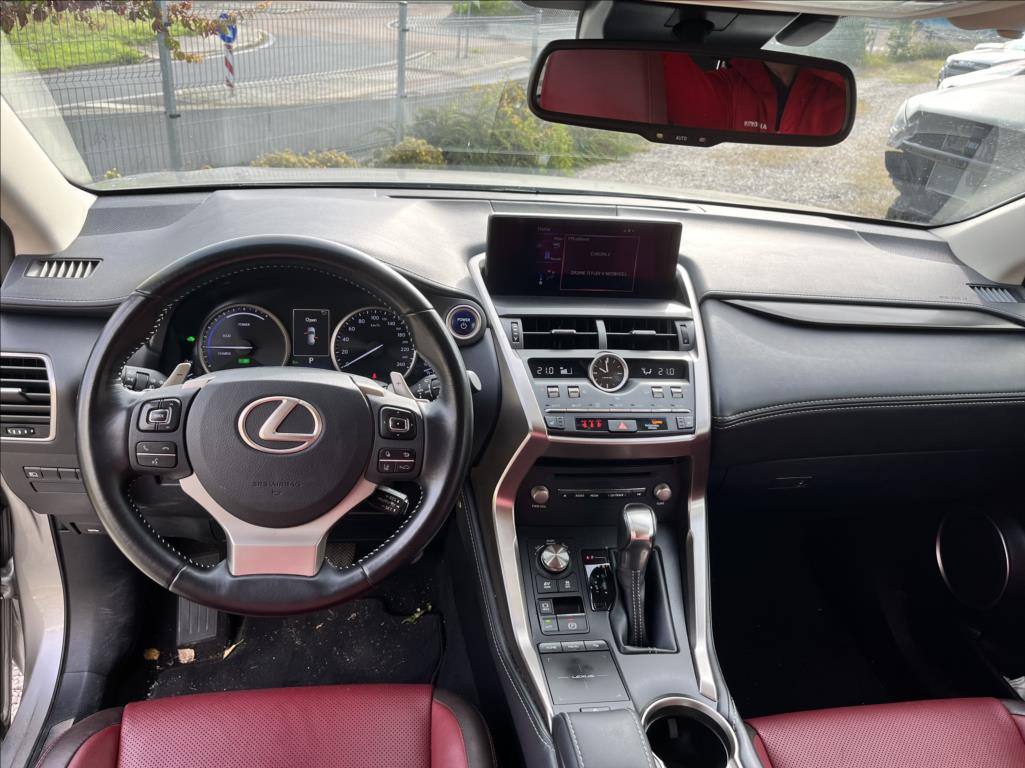 Lexus NX 300h