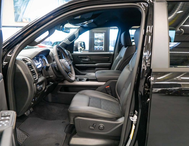 Dodge RAM 11