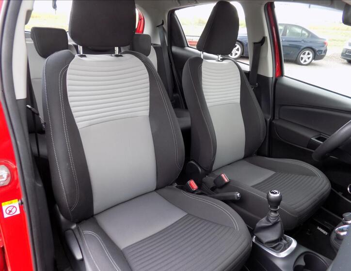 Toyota Yaris 22