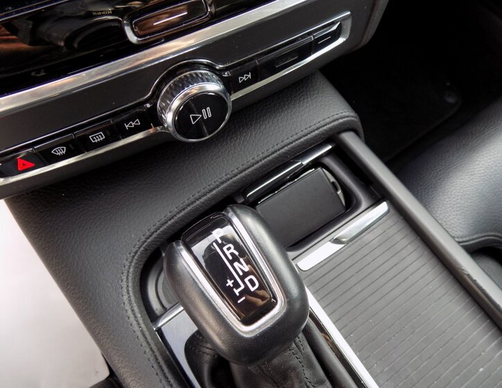 Volvo S90 30