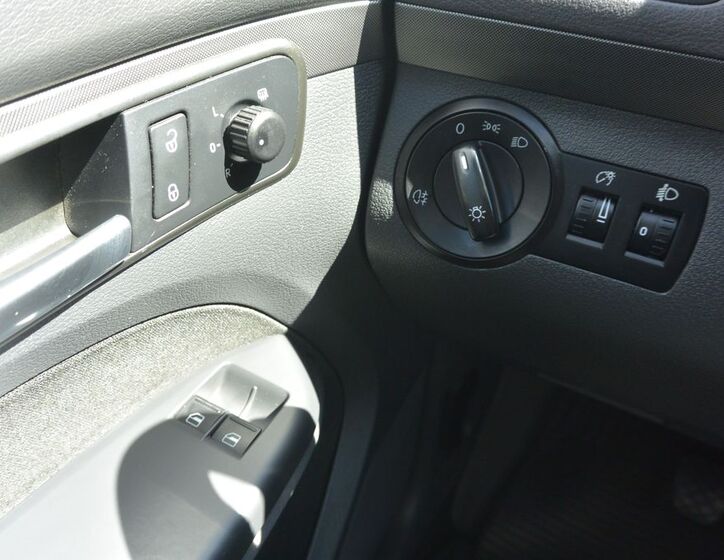 Volkswagen Touran 14