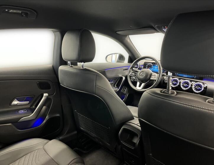 Mercedes-Benz CLA 22