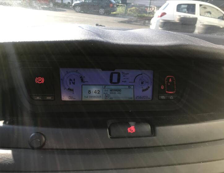 Citroën Grand C4 Picasso 8