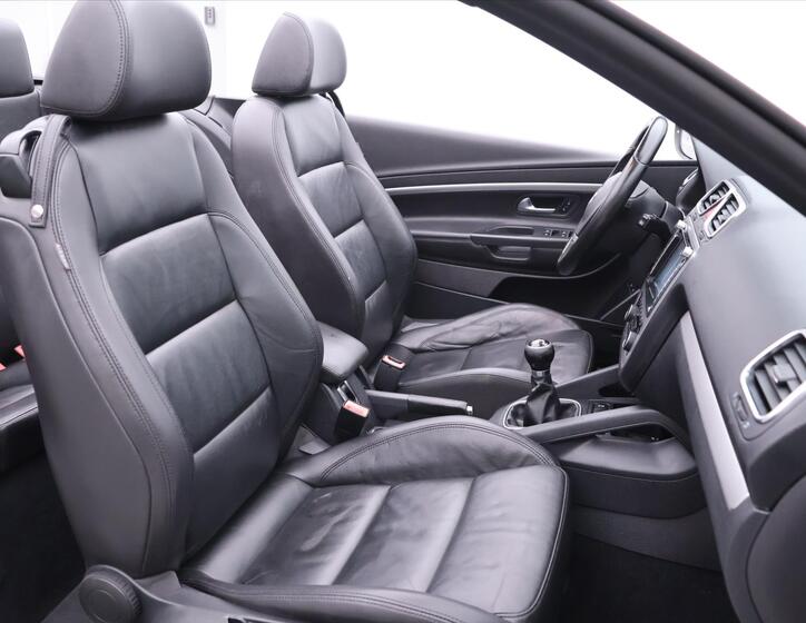 Volkswagen EOS 22