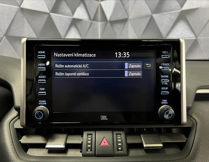 Toyota RAV4 16