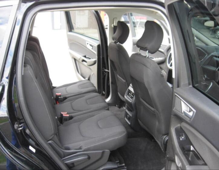 Ford S-MAX 10