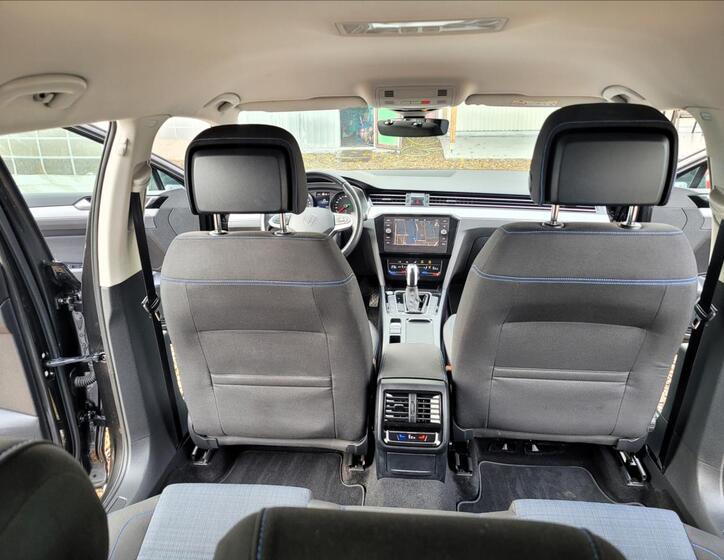 Volkswagen Passat 42
