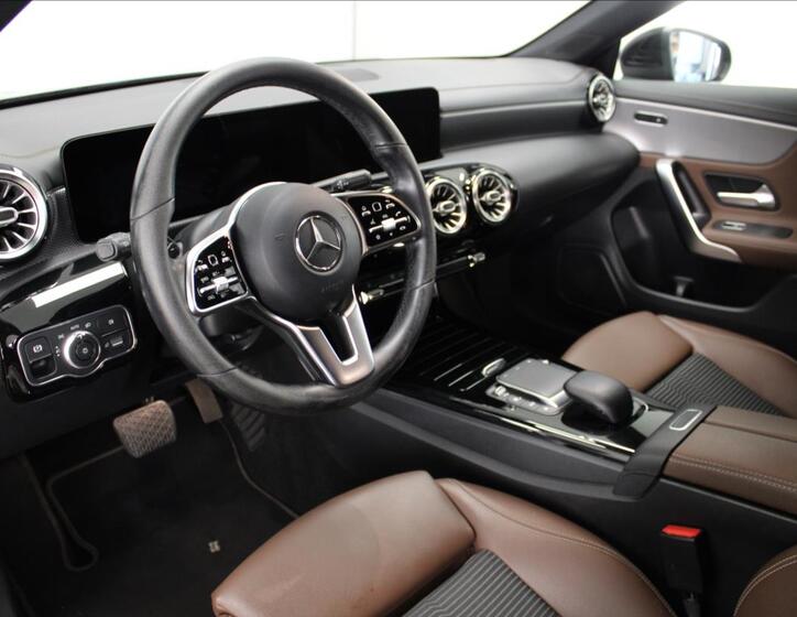 Mercedes-Benz CLA 18