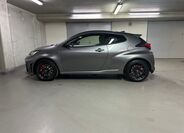 Toyota Yaris 8