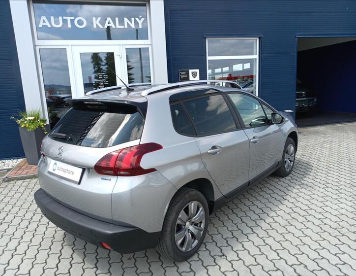 Peugeot 2008 4