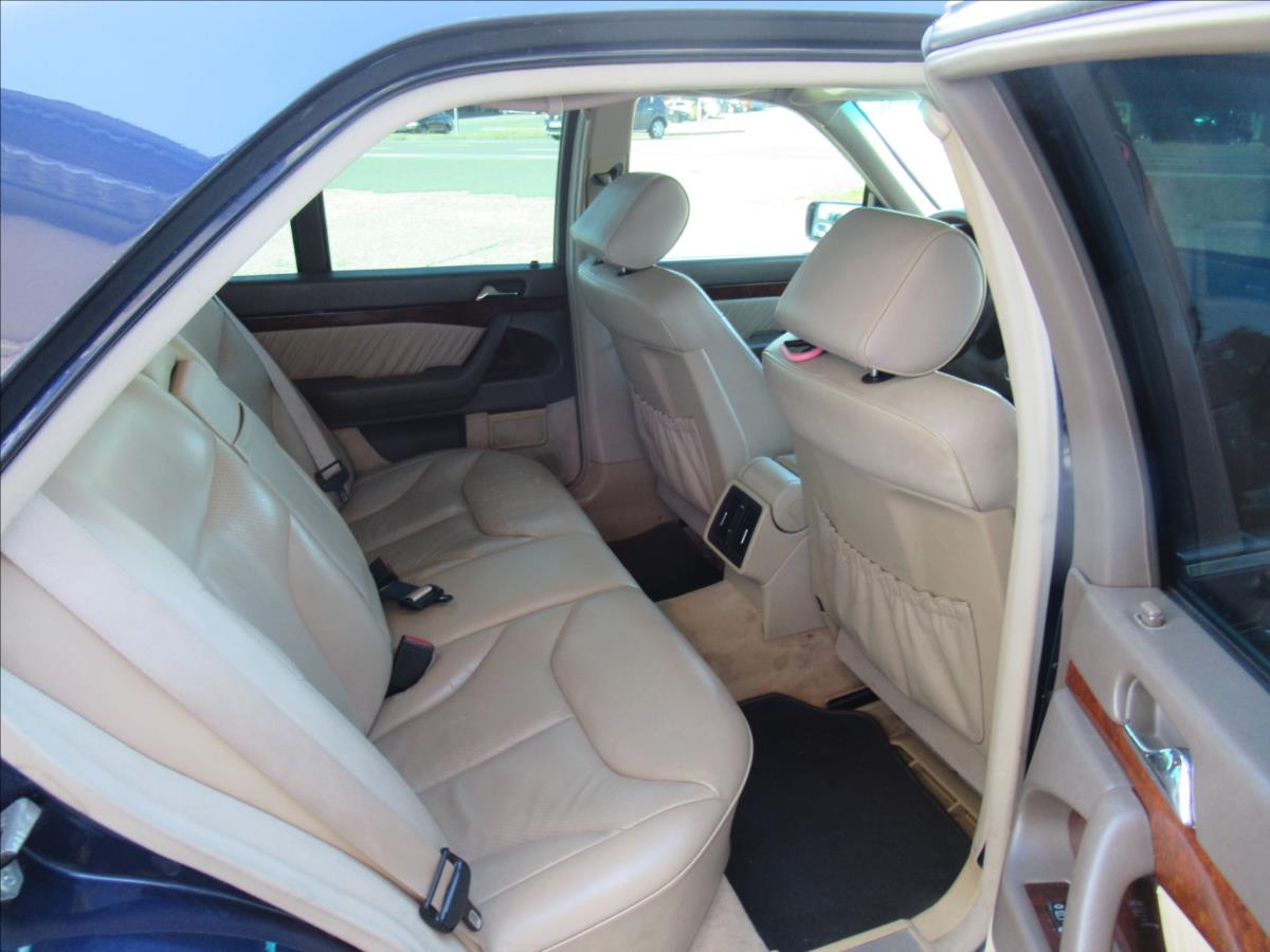 Mercedes-Benz 140