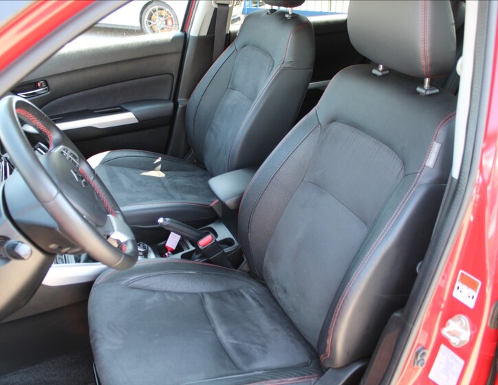 Suzuki Vitara 29