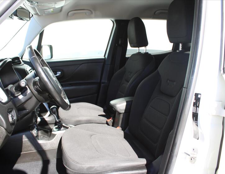 Jeep Renegade 10
