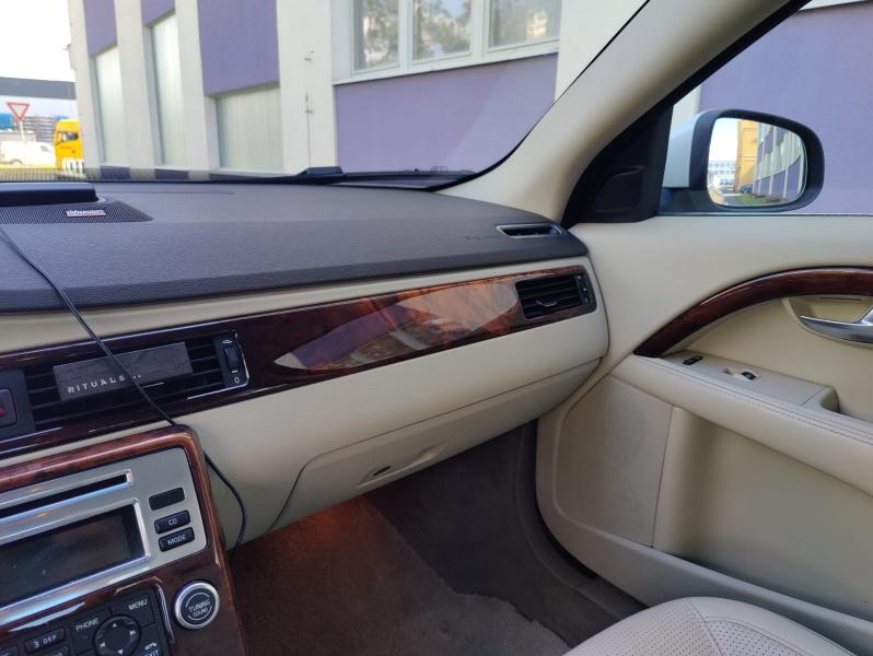 Volvo S80