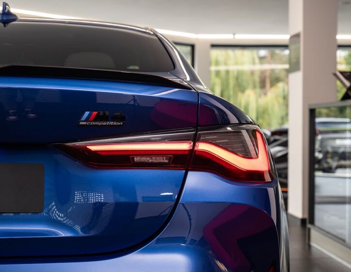 BMW M4 21