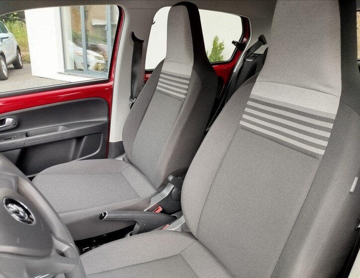 Volkswagen up! 15