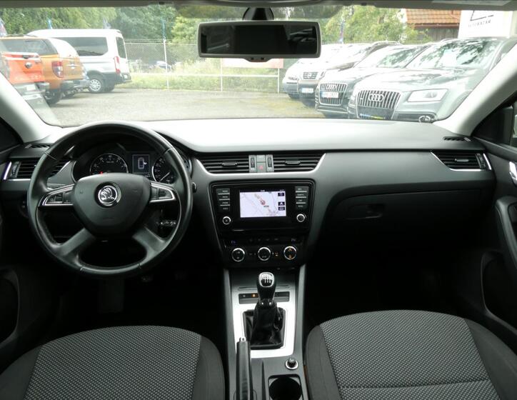Škoda Octavia 27