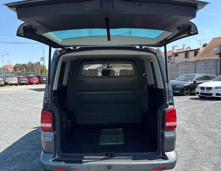 Volkswagen Caravelle 28