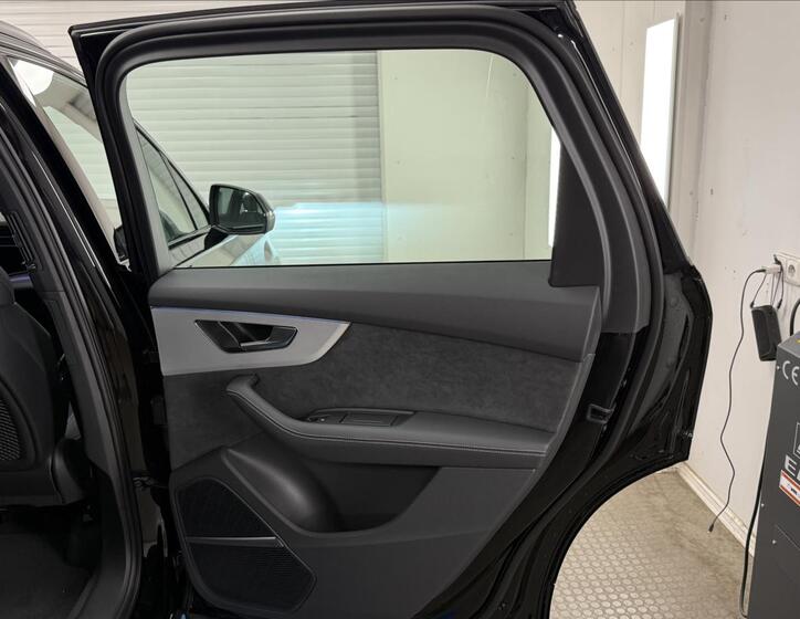 Audi Q7 33