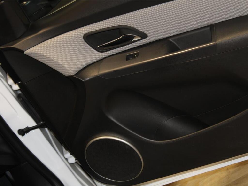 Chevrolet Cruze 22
