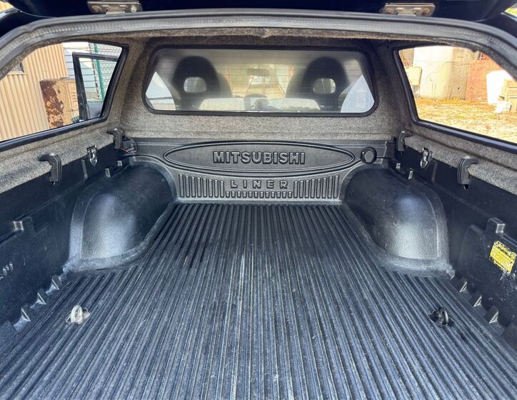 Mitsubishi L200 22